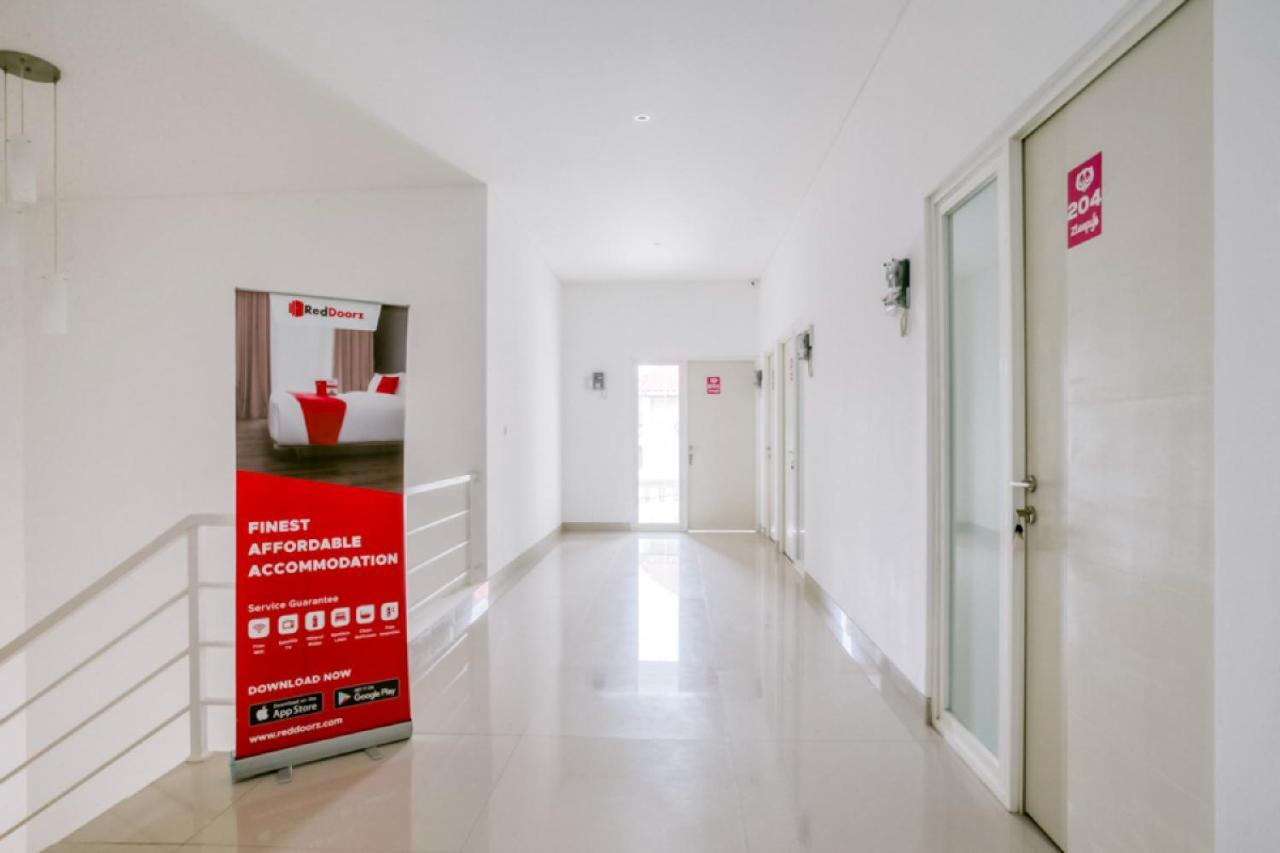 Reddoorz Syariah Near Lapangan Pancasila Simpang Lima Vandrerhjem Semarang Eksteriør bilde